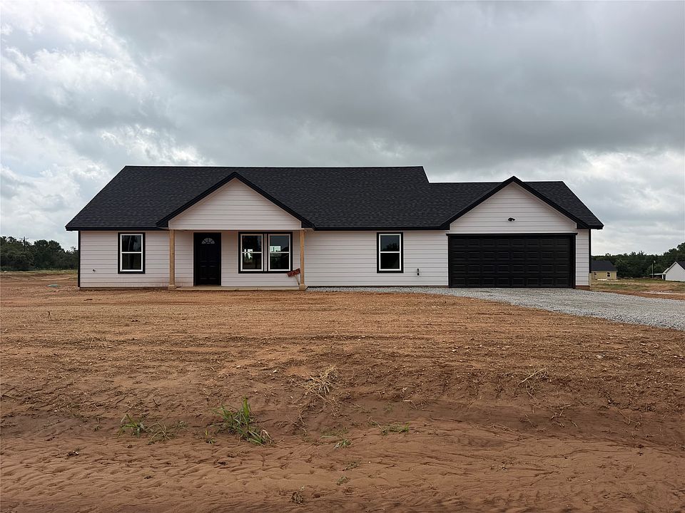 1st image of 329 Myers Dr
