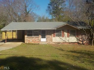 310 Roxbury Dr, Riverdale, GA 30274