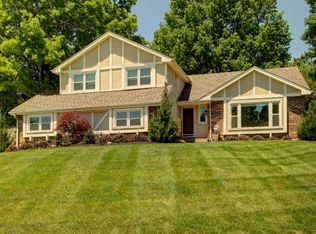 11805 Rosehill Rd, Overland Park, KS 66210