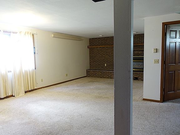 3rd image of 1214 Harmony Cir