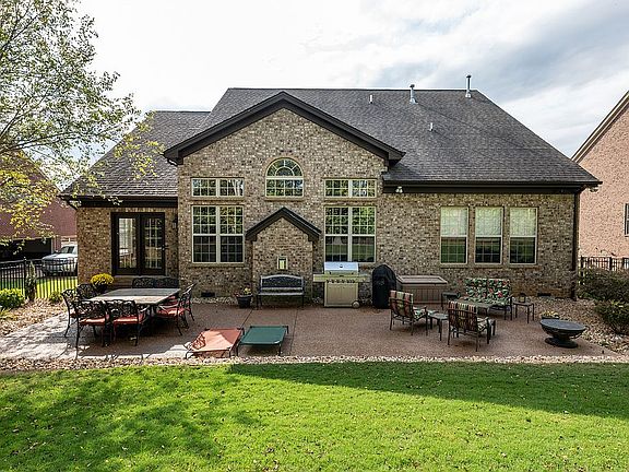 5th image of 104 Tipperton Ct