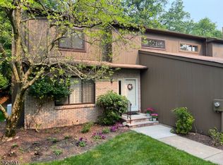 25 Mountain Ridge Dr, Cedar Grove, NJ 07009