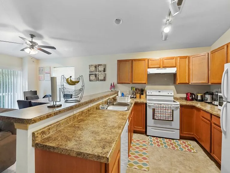 5046-5050-5054 Siggelkow Rd — Photo 4