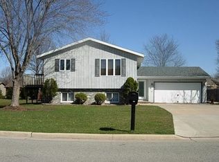 2016 W Jonathon Dr, Grand Chute, WI 54914