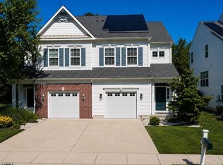 40 Meadow Cir, Mays Landing, NJ 08330