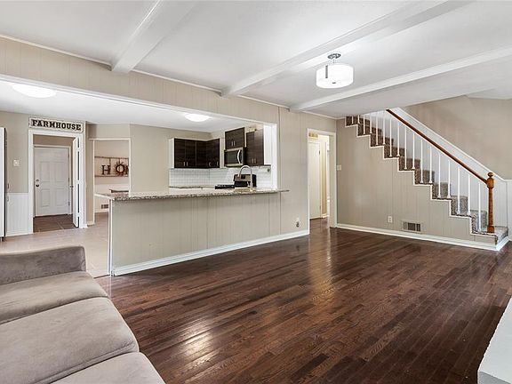 2nd image of 1408 W Lamar St