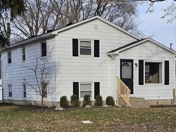 1071 Brinks St SE, Kentwood, MI 49508