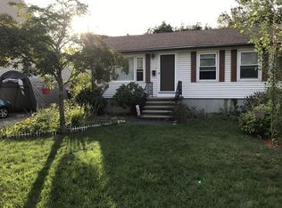 15 Nathaniel St, Worcester, MA 01604