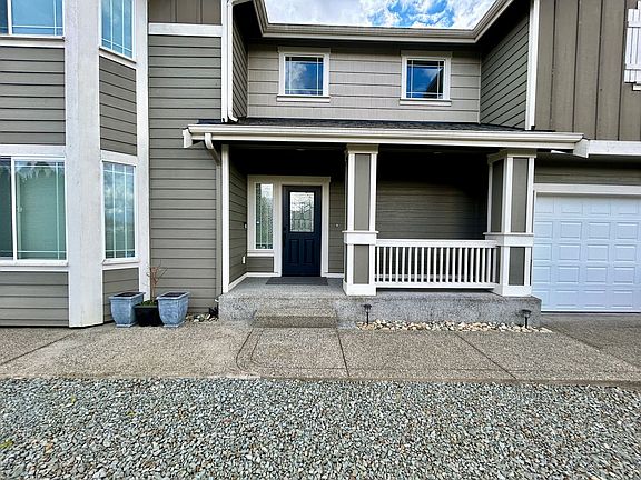 2nd image of 4422 60th Dr NE