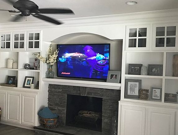 5th image of 1025 Bermuda Dr