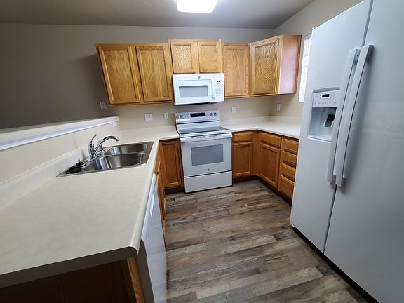 3rd image of 7919 Antelope Ridge Pt