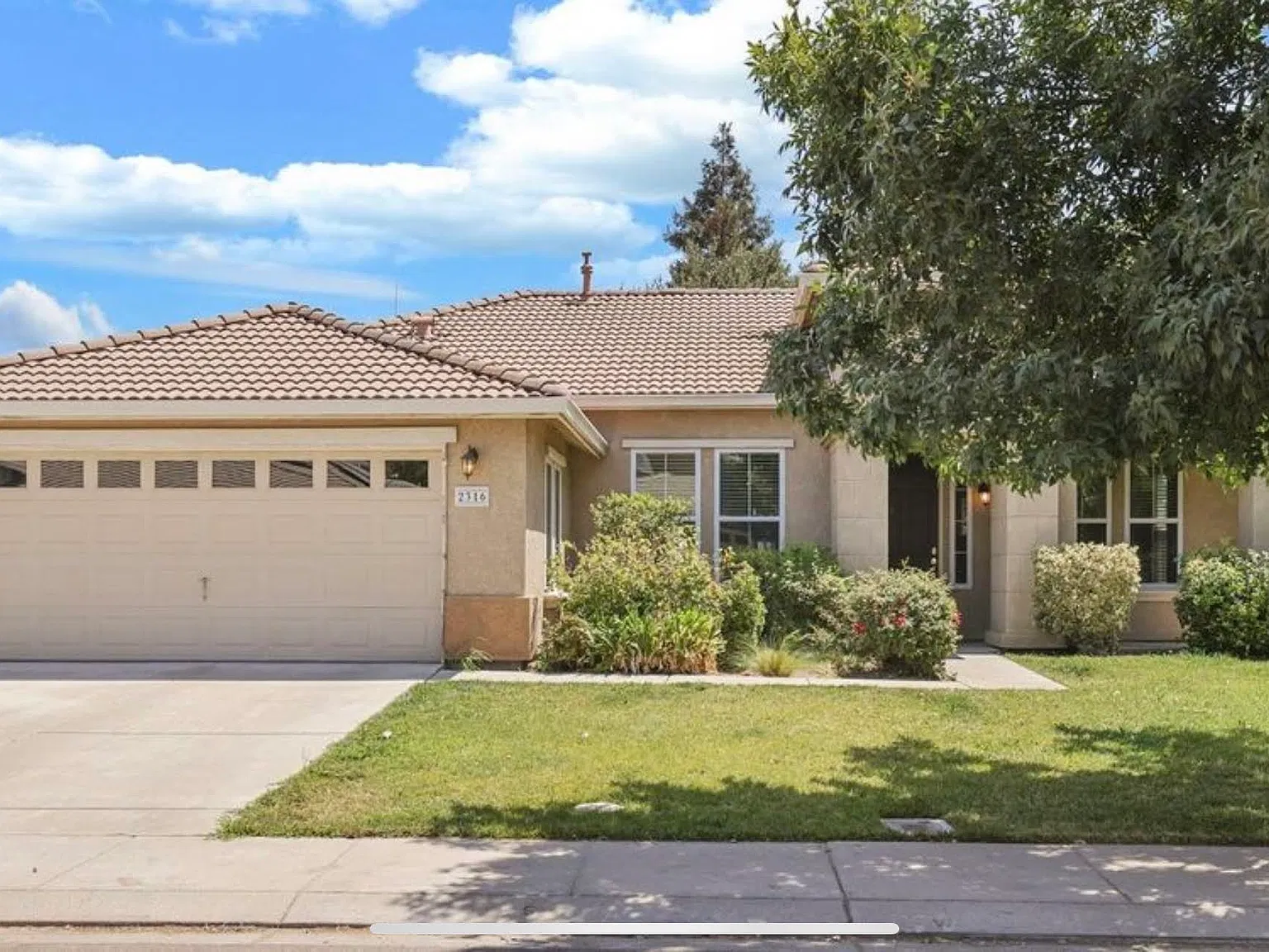 3 bed, 1603 sqft, $2,600 — Photo 1