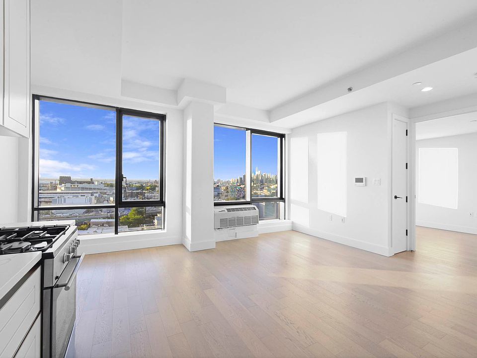 1st image of 635 4th Ave #1124