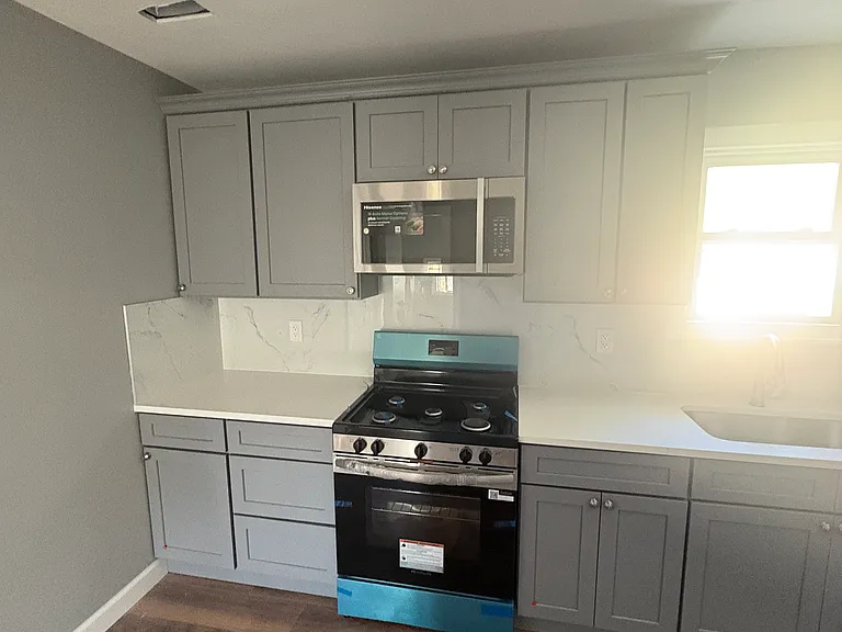 215 S Valley Ave #2 — Photo 5