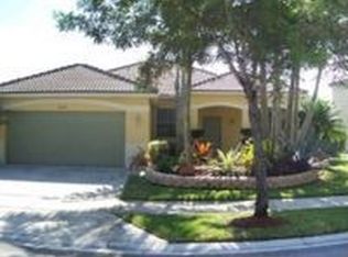 886 Nandina Dr, Weston, FL 33327