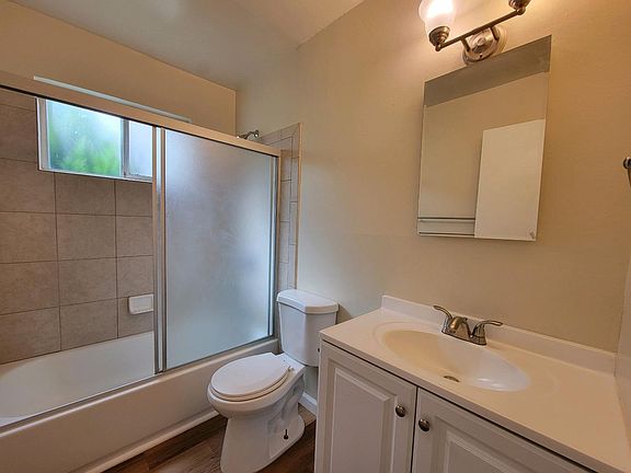 5th image of 1053 W Hamilton Ave