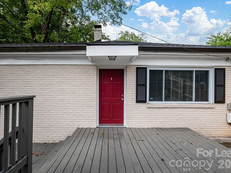 2525 Runnymede Ln — Photo 16