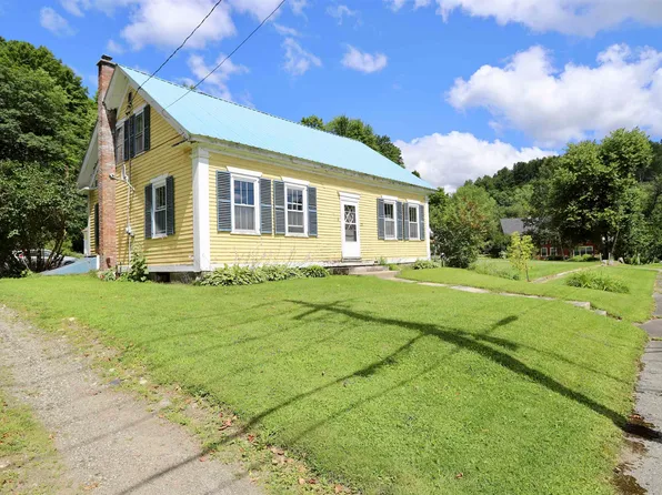 128 Main Street, Coventry, VT 05825