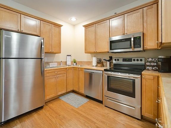 5th image of 515 E Capitol Ave APT 202