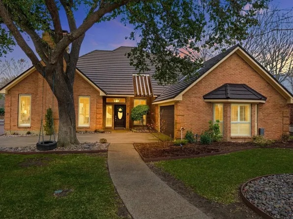2410 Lone Oak Trl, Garland, TX 75044