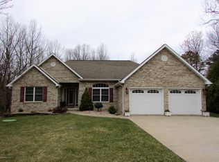 3 Fernwood Cir, Hazleton, PA 18202