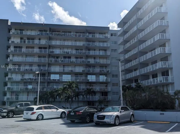 1800 NW 24th Ave APT 608, Miami, FL 33125