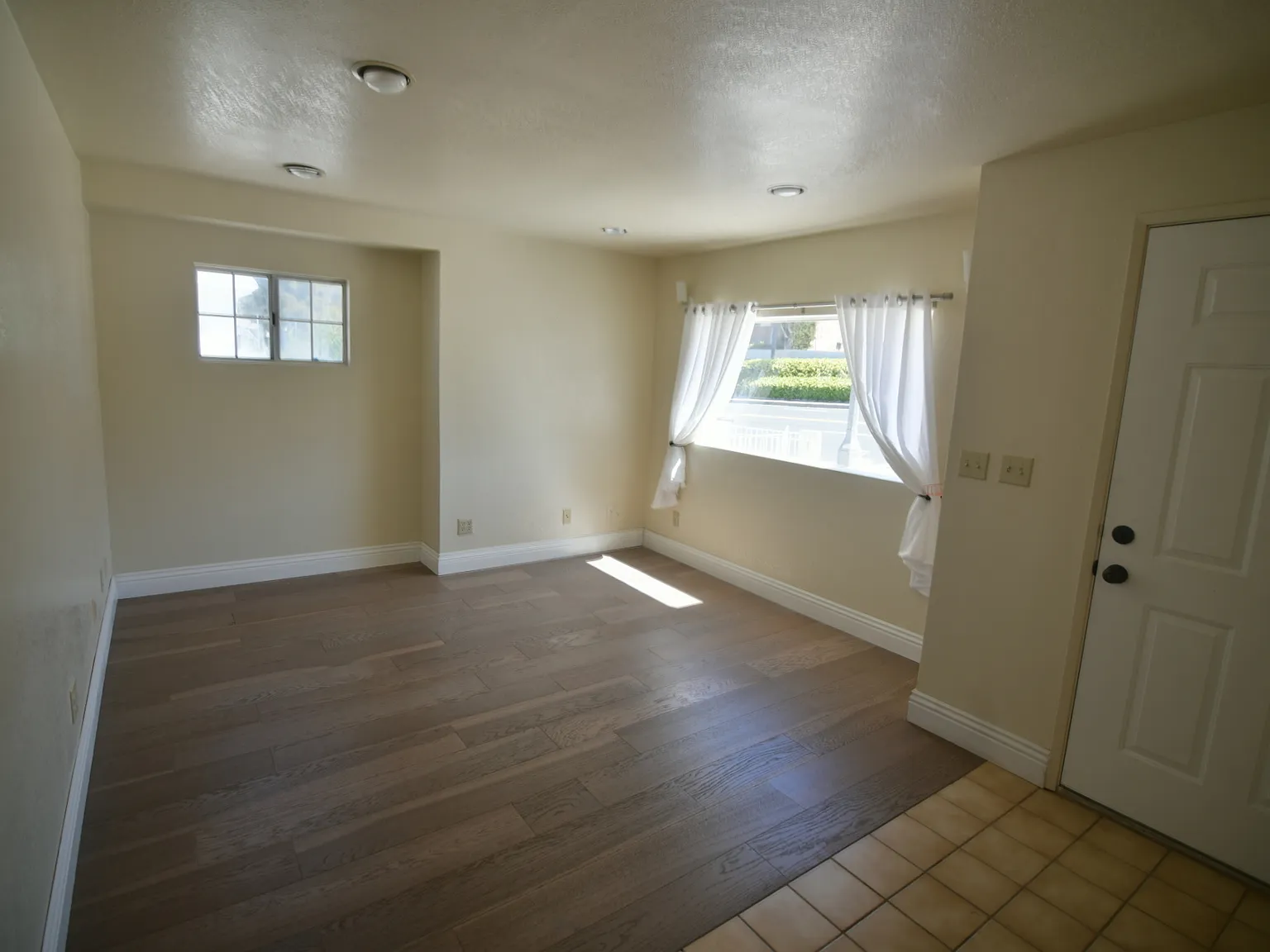 1 bed, 650 sqft, $2,450 — Photo 4