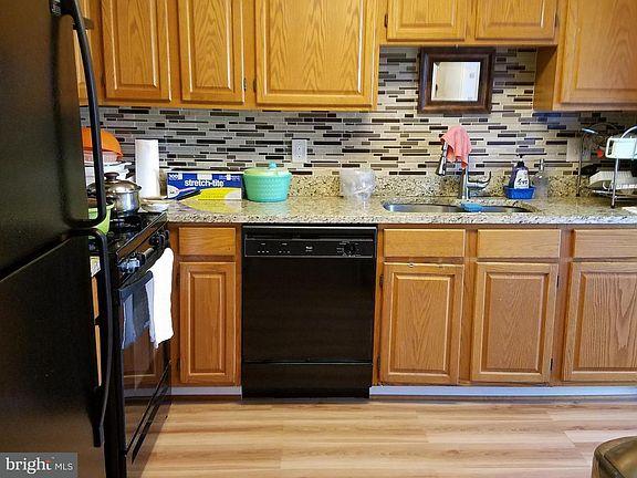 4th image of 5415 Middlebourne Ln