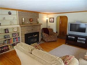 4th image of 125 Oakwood Dr
