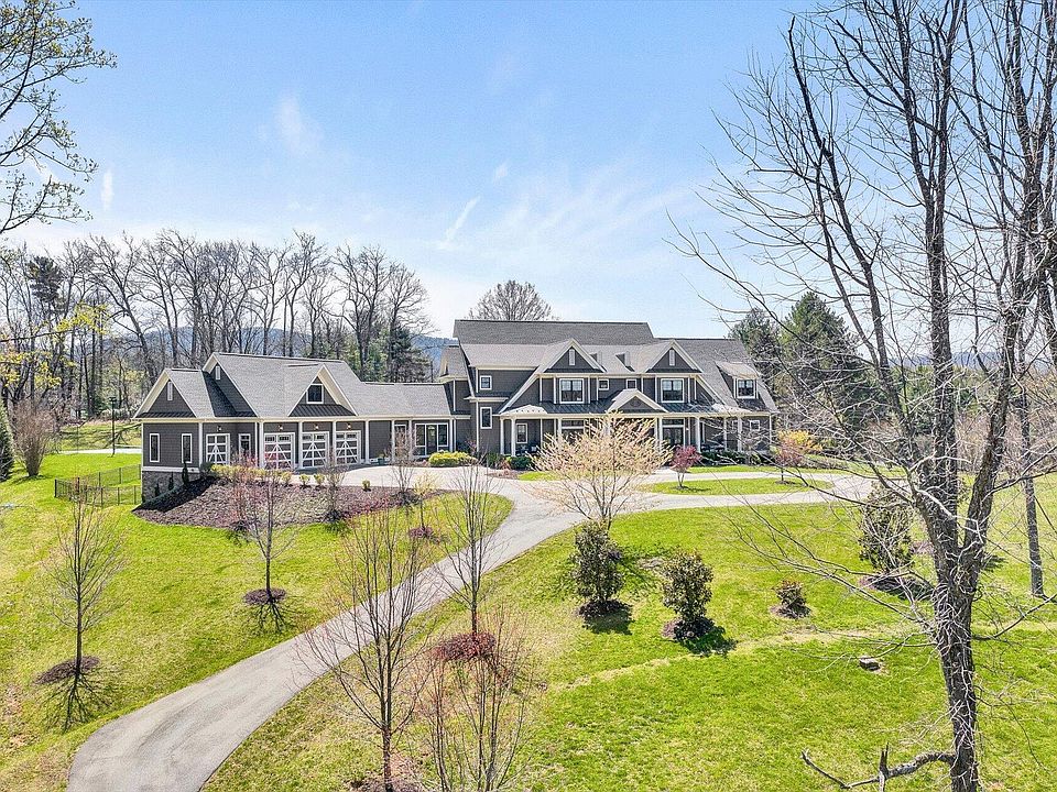 6110 Stratford Way, Roanoke, VA 24018 Zillow