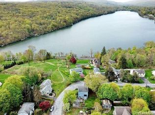 1 Lakes Rd, Monroe, NY 10950