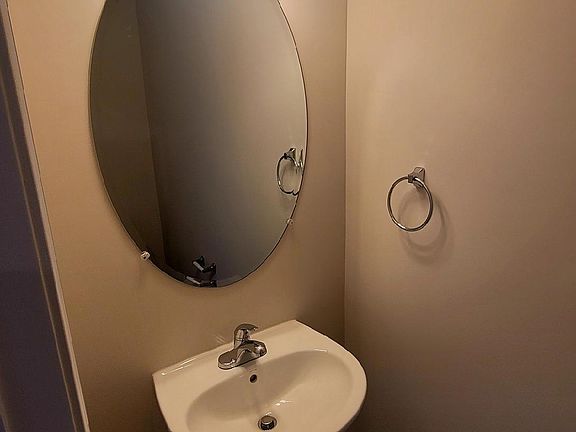 5th image of 3421 Dewsberry Ln