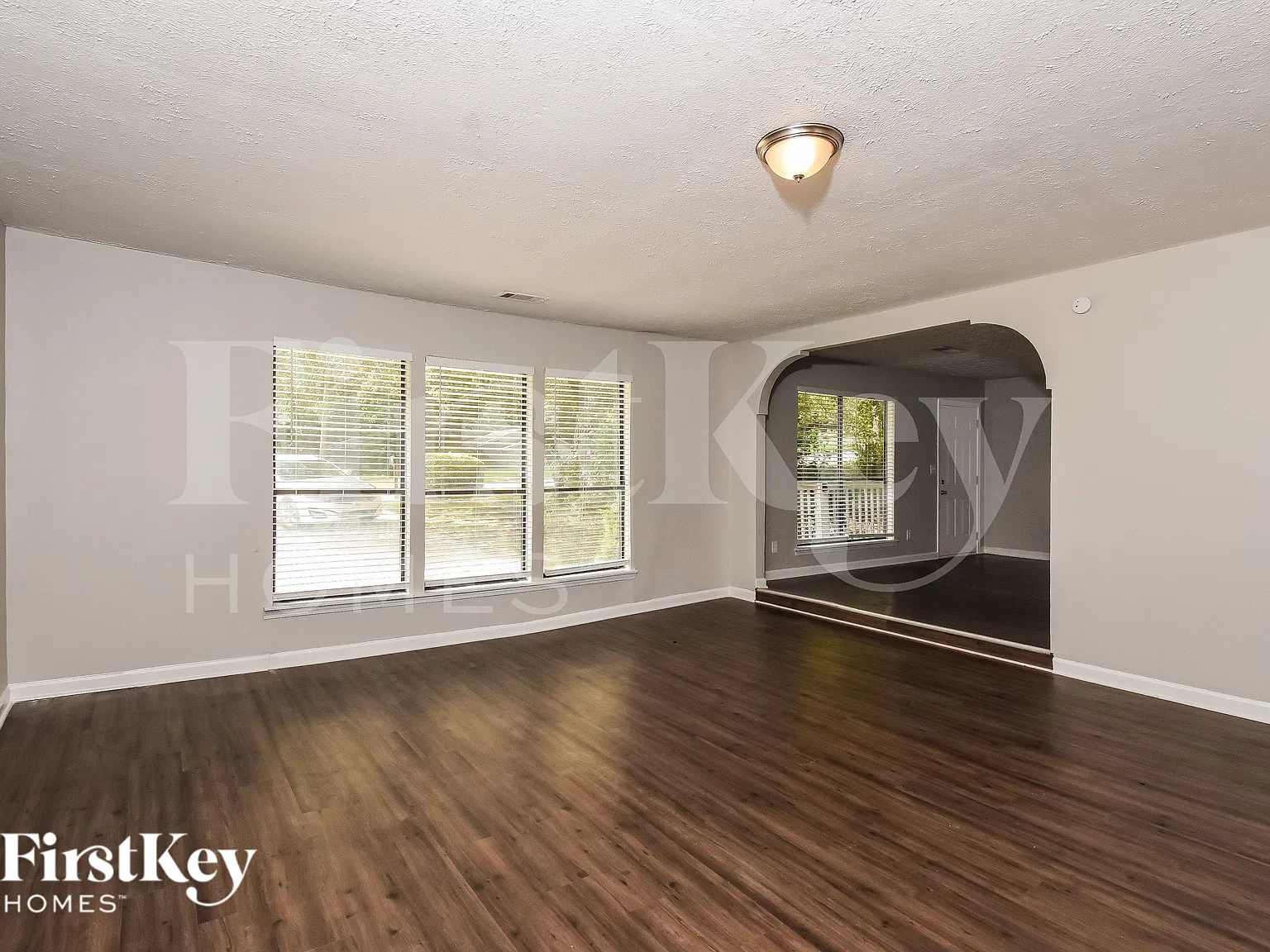 3 bed, 2.0 bath, 1680 sqft, $2,470 — Photo 4