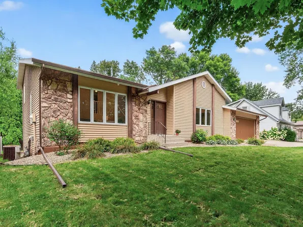 1707 Jackson Ct, Northfield, MN 55057