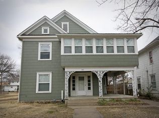 606 W 4th St, Coffeyville, KS 67337