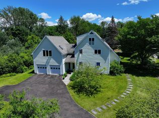 11 Bayfield Dr, Shelburne, VT 05482