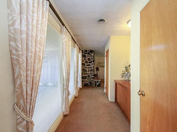 4th image of 2021 Avon Dr