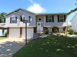 219 El Pescado Dr, Saint Peters, MO 63376