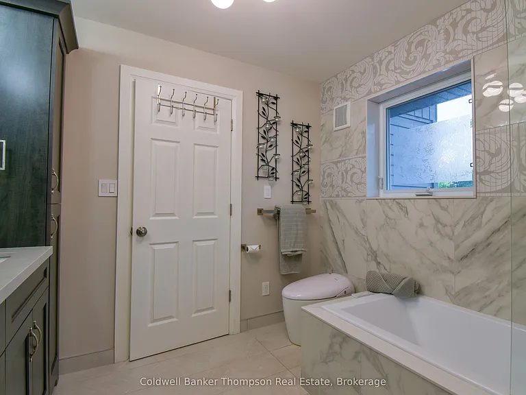 1 Florence St W #56 — Photo 16