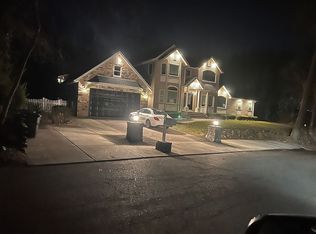 152 Vernon Valley Rd, East Northport, NY 11731