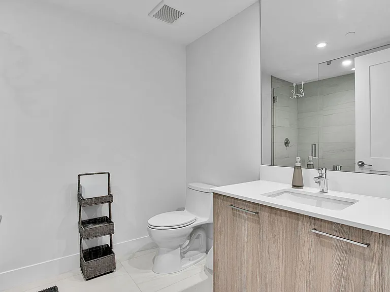 153 N Seabreeze Blvd #1601 — Photo 8