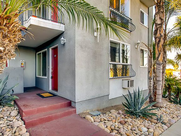 2nd image of 4407 Temecula St Unit 1
