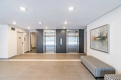 477 Elizabeth St — Photo 13