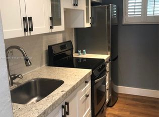 8601 SW 68th Ct APT 22, Miami, FL 33143