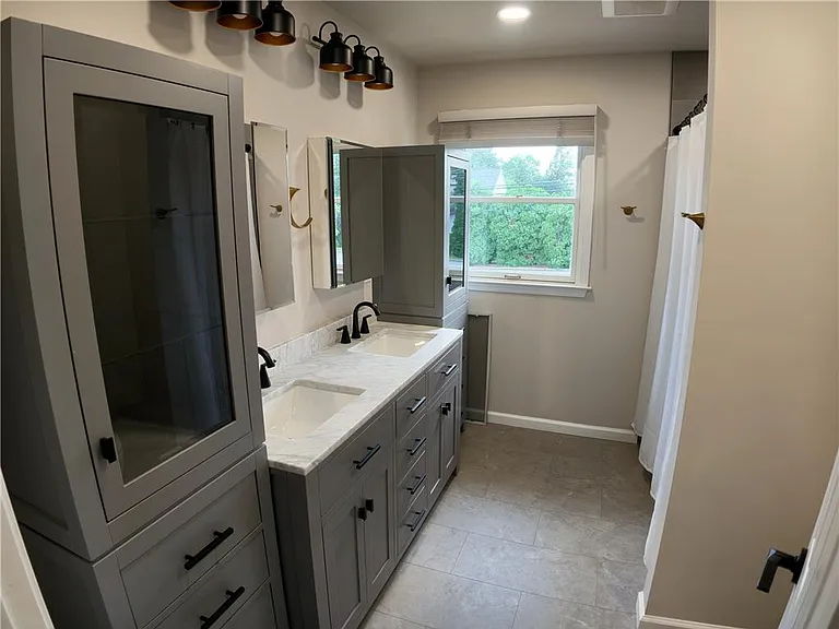 2834 Center St — Photo 19