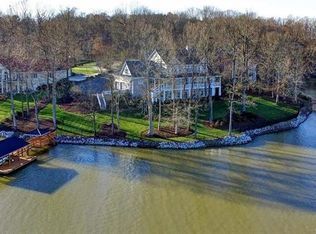 139 Shelter Cove Ln, Mooresville, NC 28117