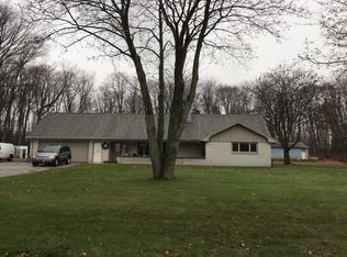 5208 Woodland Dr, Two Rivers, WI 54241
