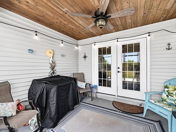 5th image of 232 Belvedere Drive