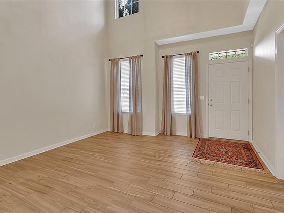 3rd image of 204 WOODHOUSE LANE