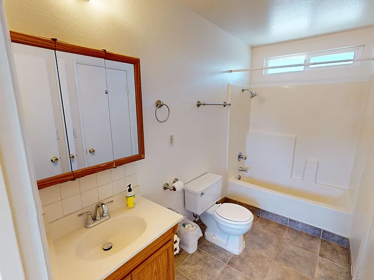 15569 Esther St — Photo 11